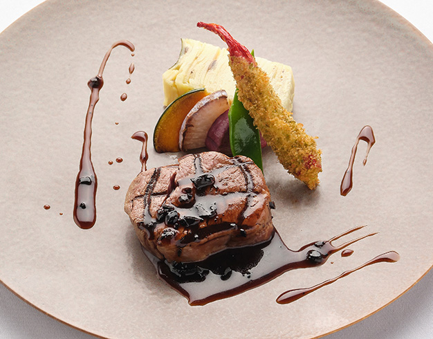 霜降り和牛フィレのグリエ トリュフソース